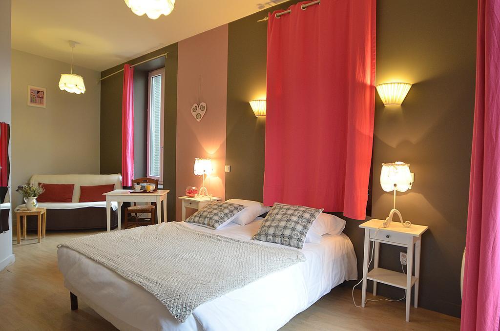 Le Geneve Hotel La Bourboule Kültér fotó